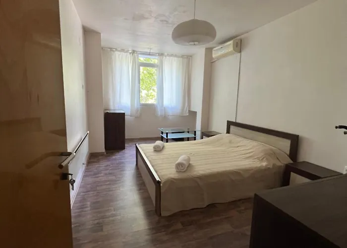 Apartment апартамент чайка 5 *